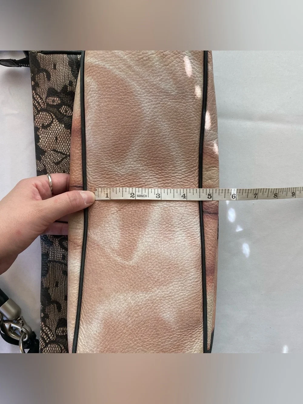 RARE Icon Los Angeles Alberto Vargas Printed Leather Slouchy Crossbody Purse